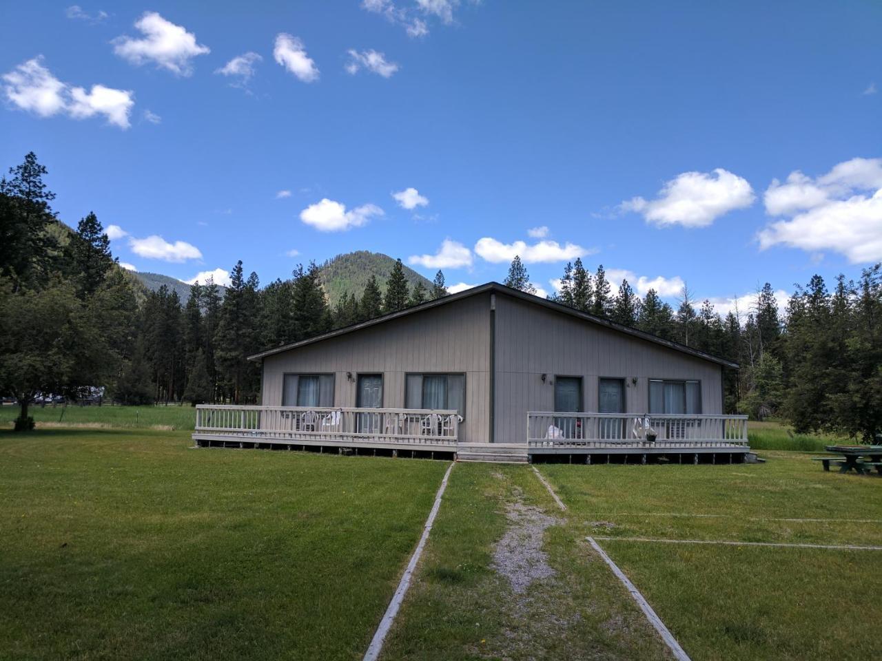 Rock Creek Mercantile & Motel Clinton Eksteriør billede